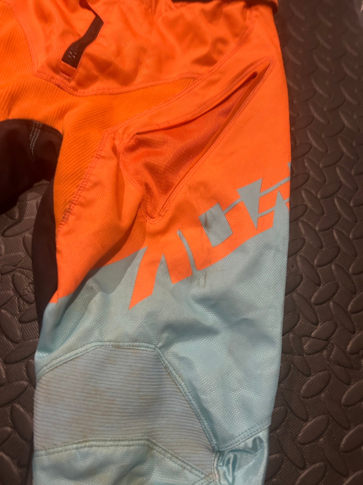 Alias pants 32”