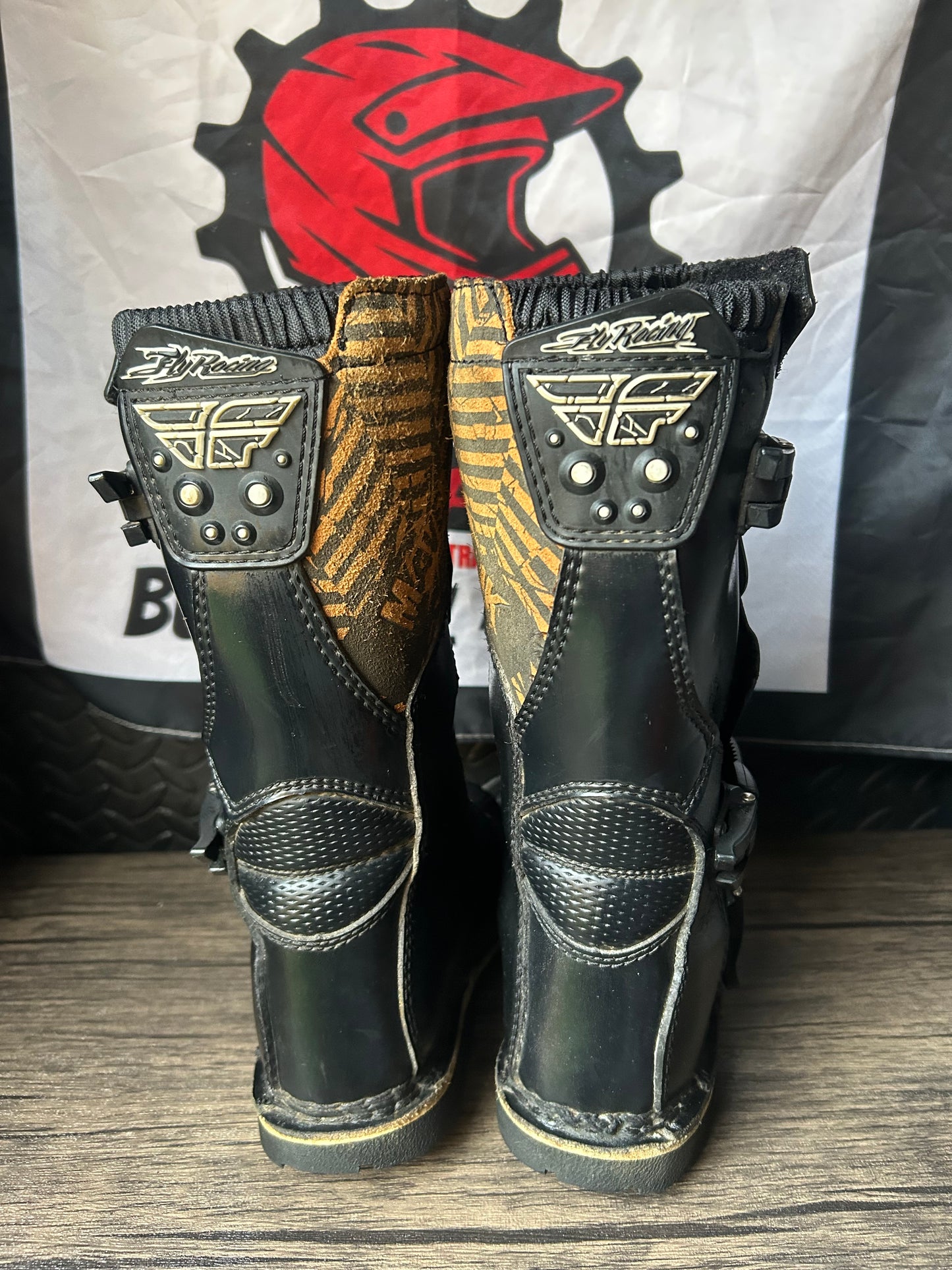 fly boots uk1
