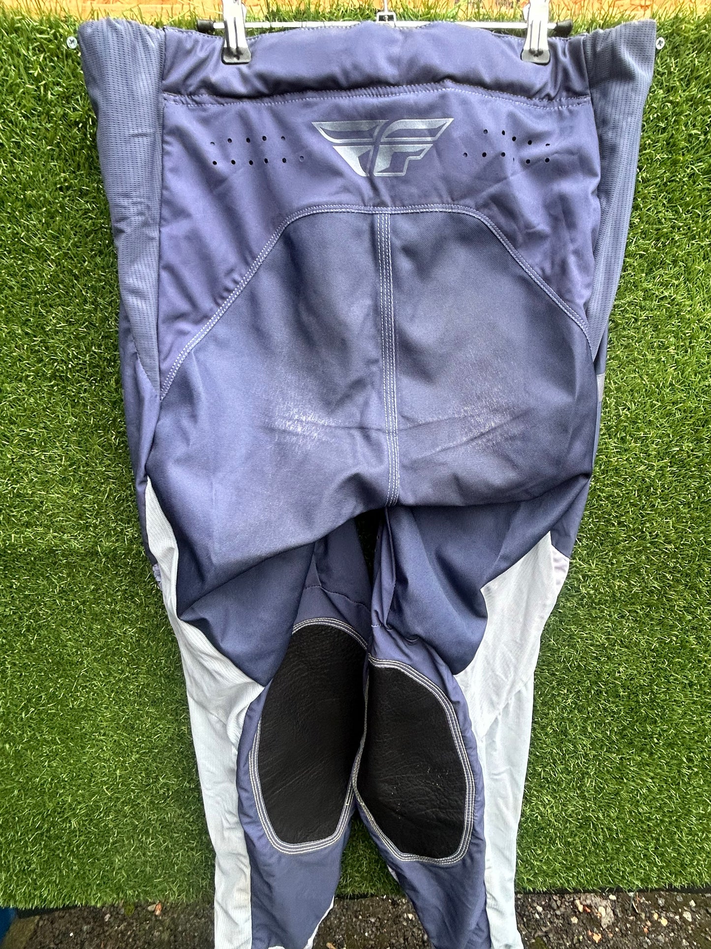 Fly pants 34"
