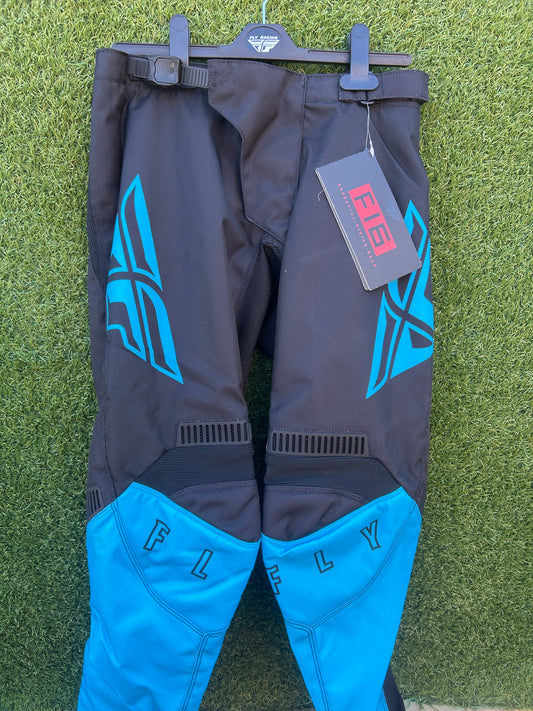 NEW Fly pants Y28