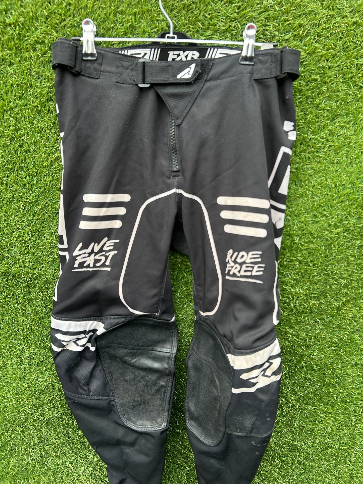 fxr pants y28"