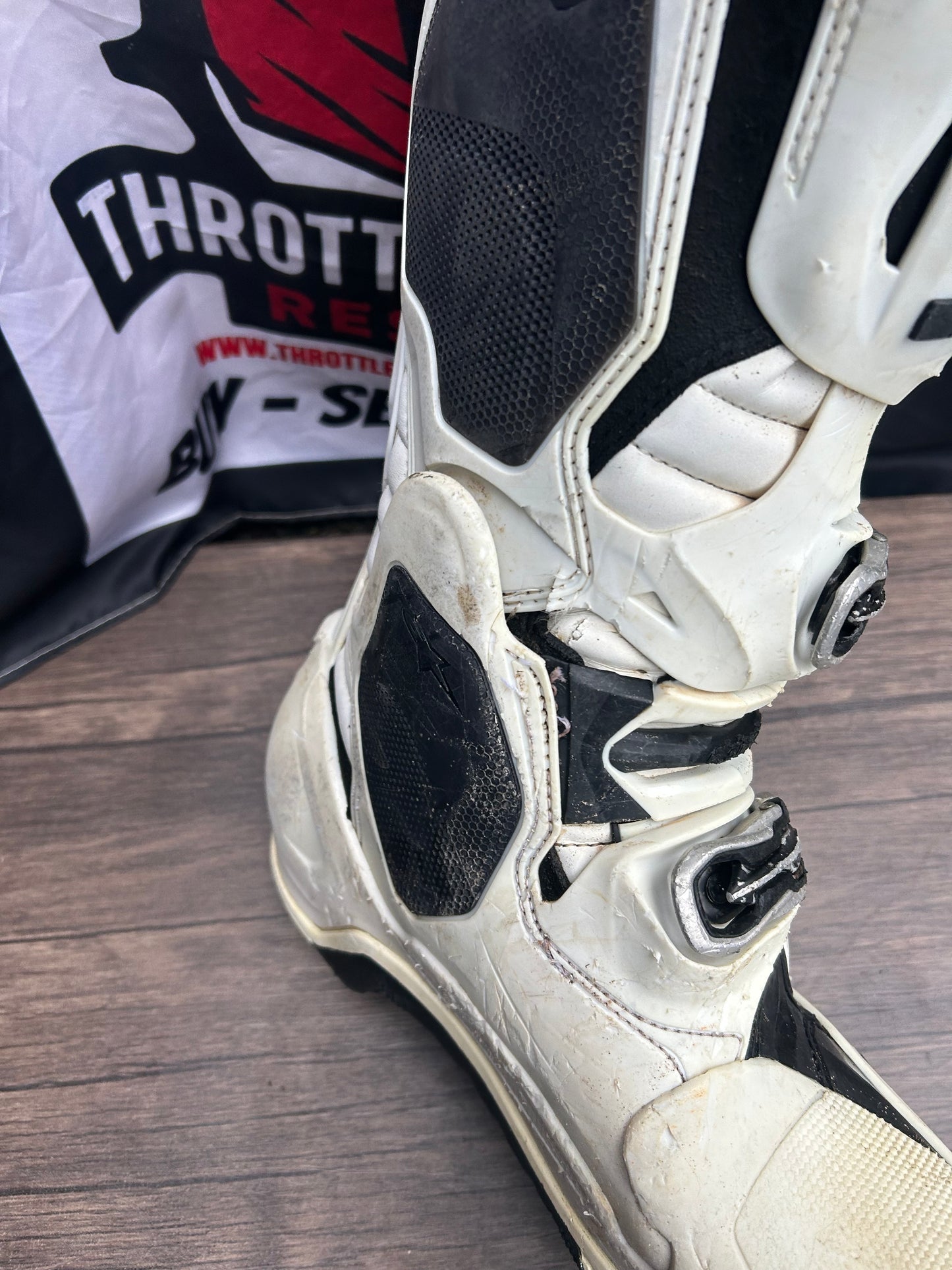 alpinestars tech 10 uk8