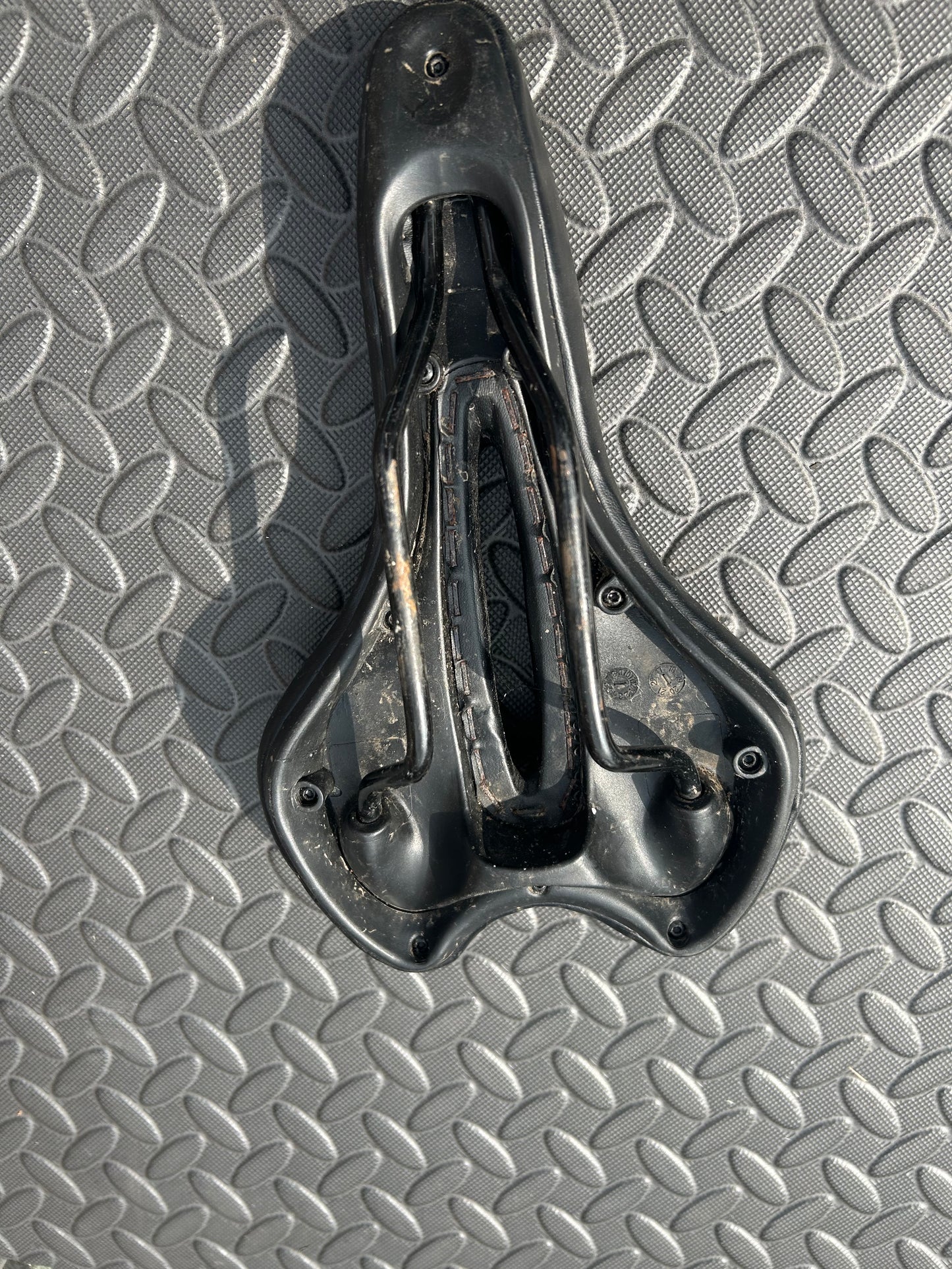 Saddle