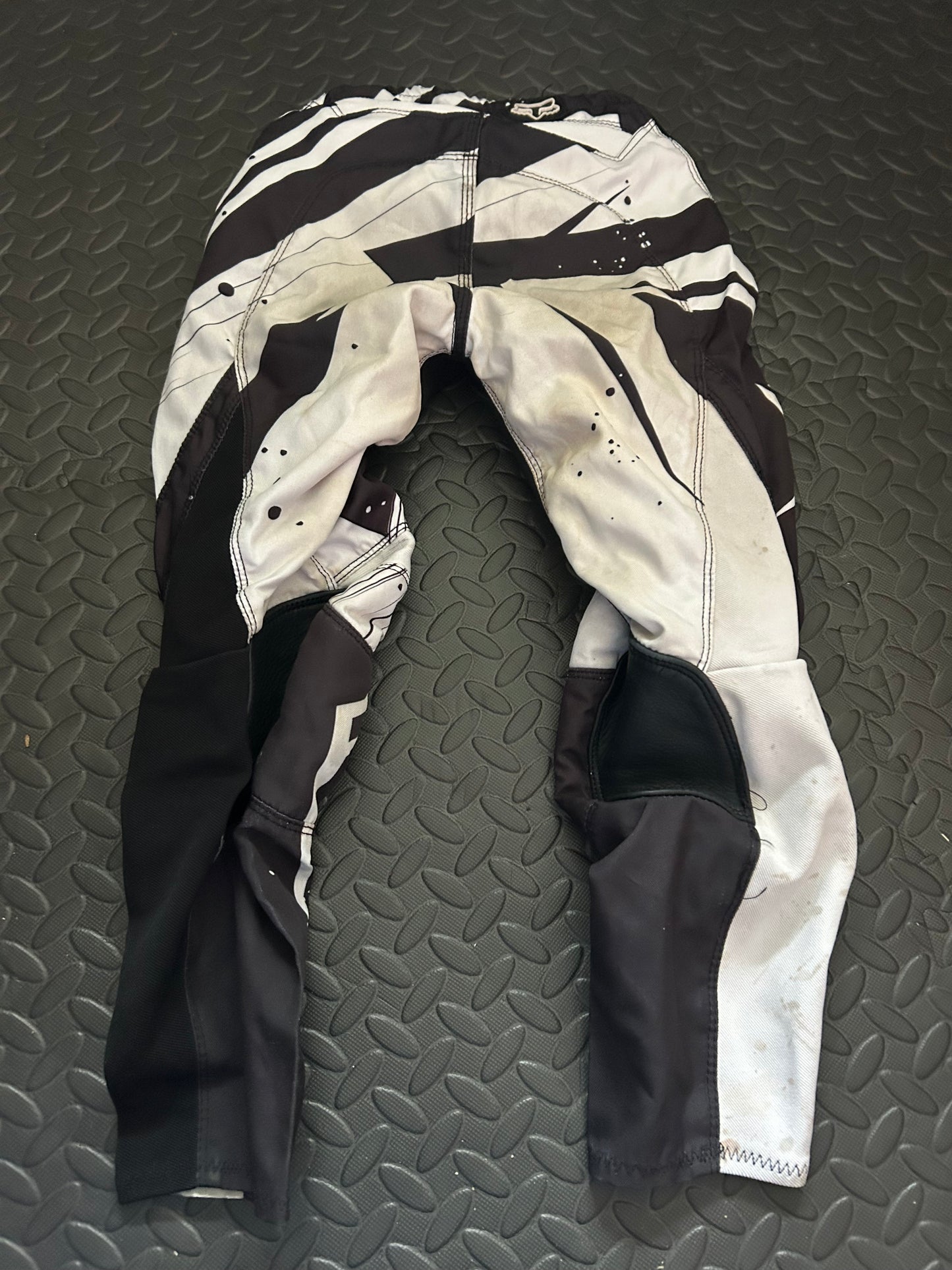 Fox pants 26”