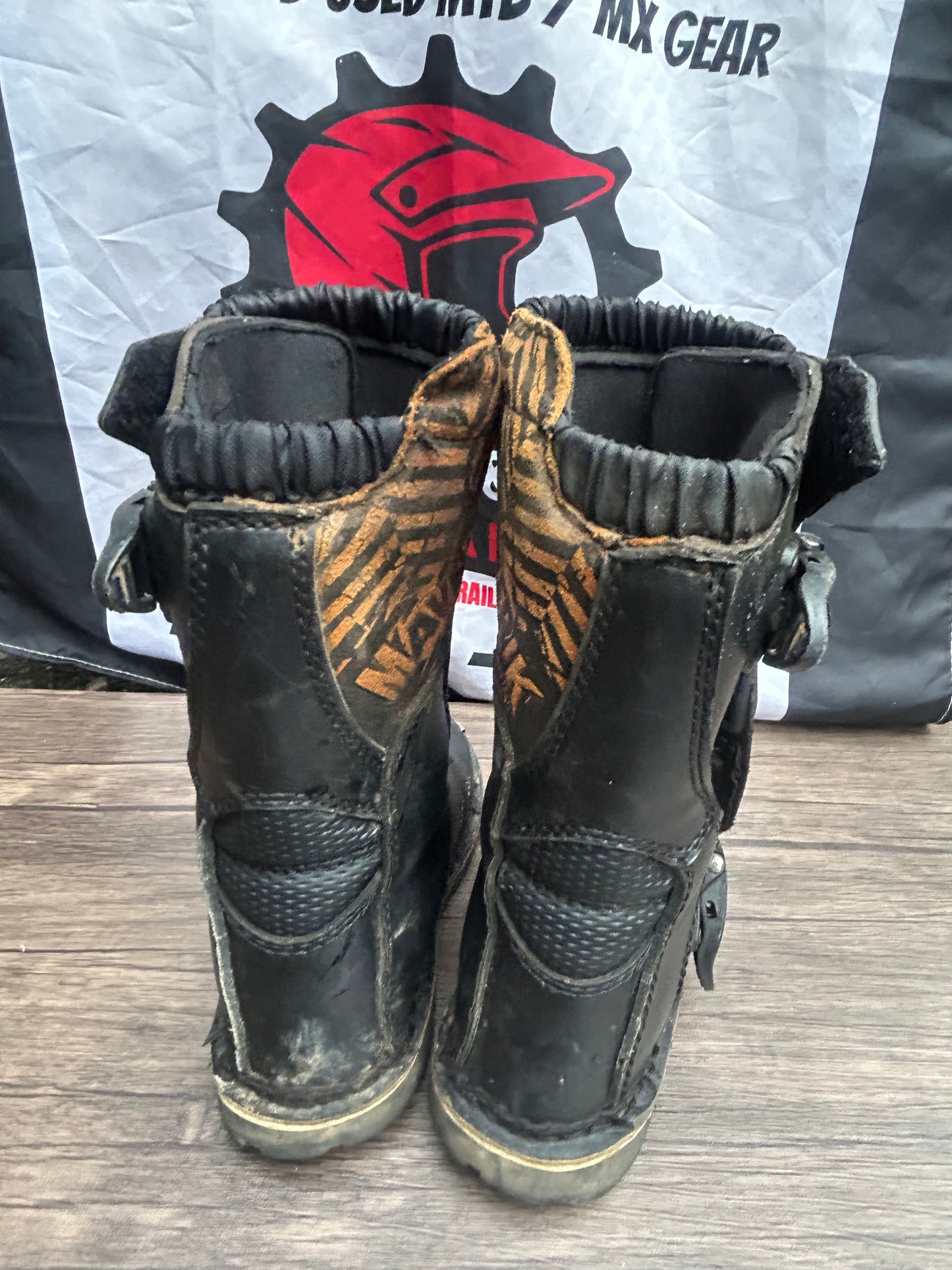 Fly boots ukj11