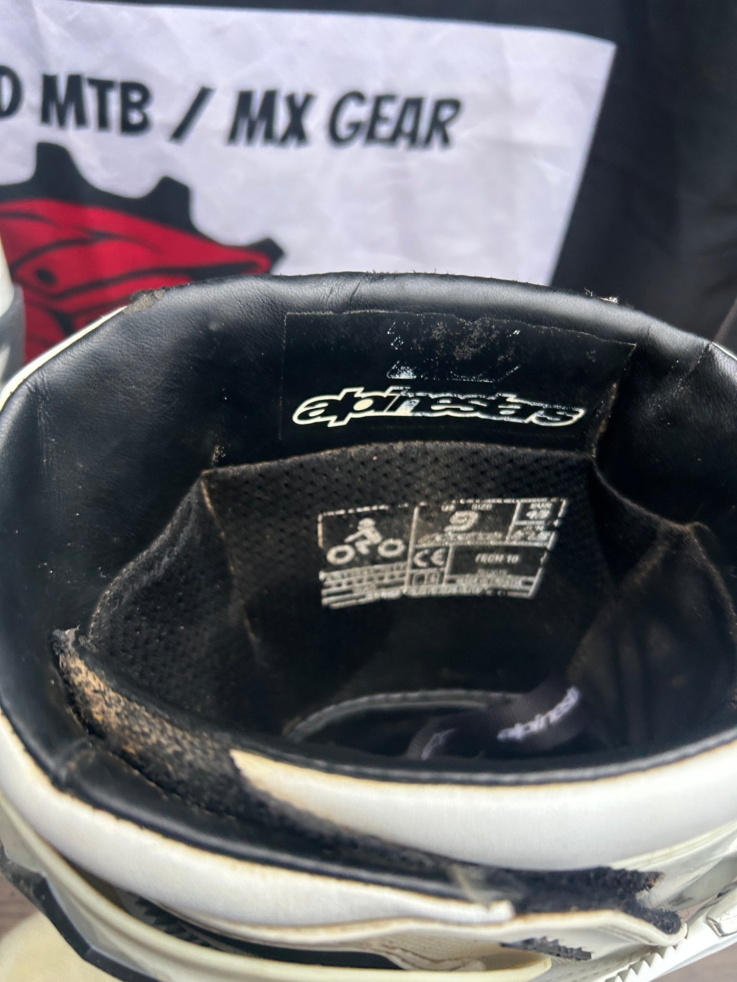 alpinestars tech 10 uk8
