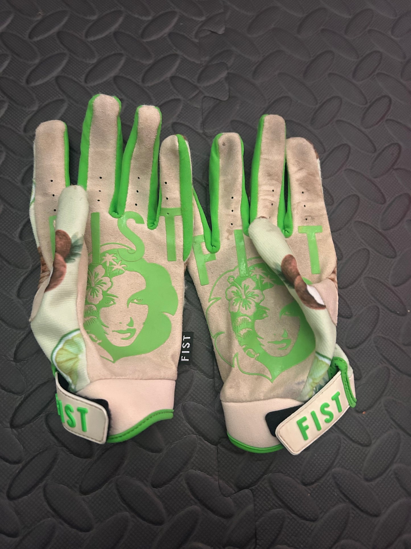 Fist gloves M