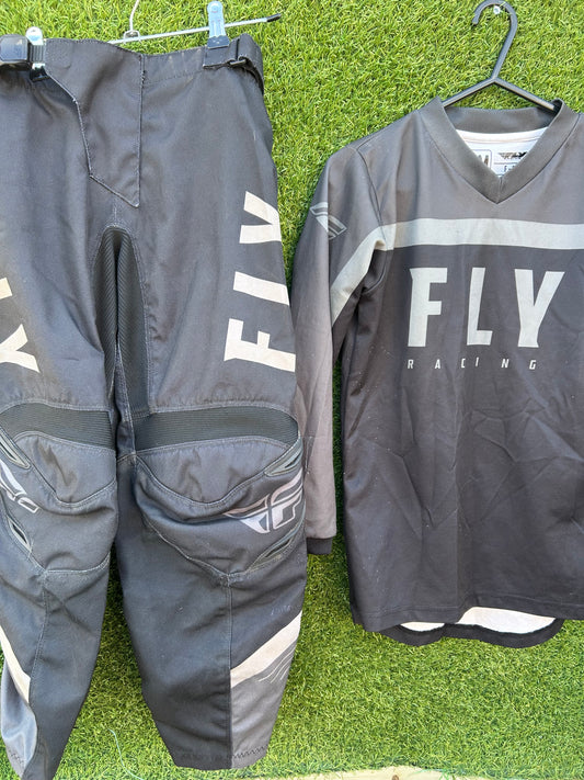 fly kit ym/24"
