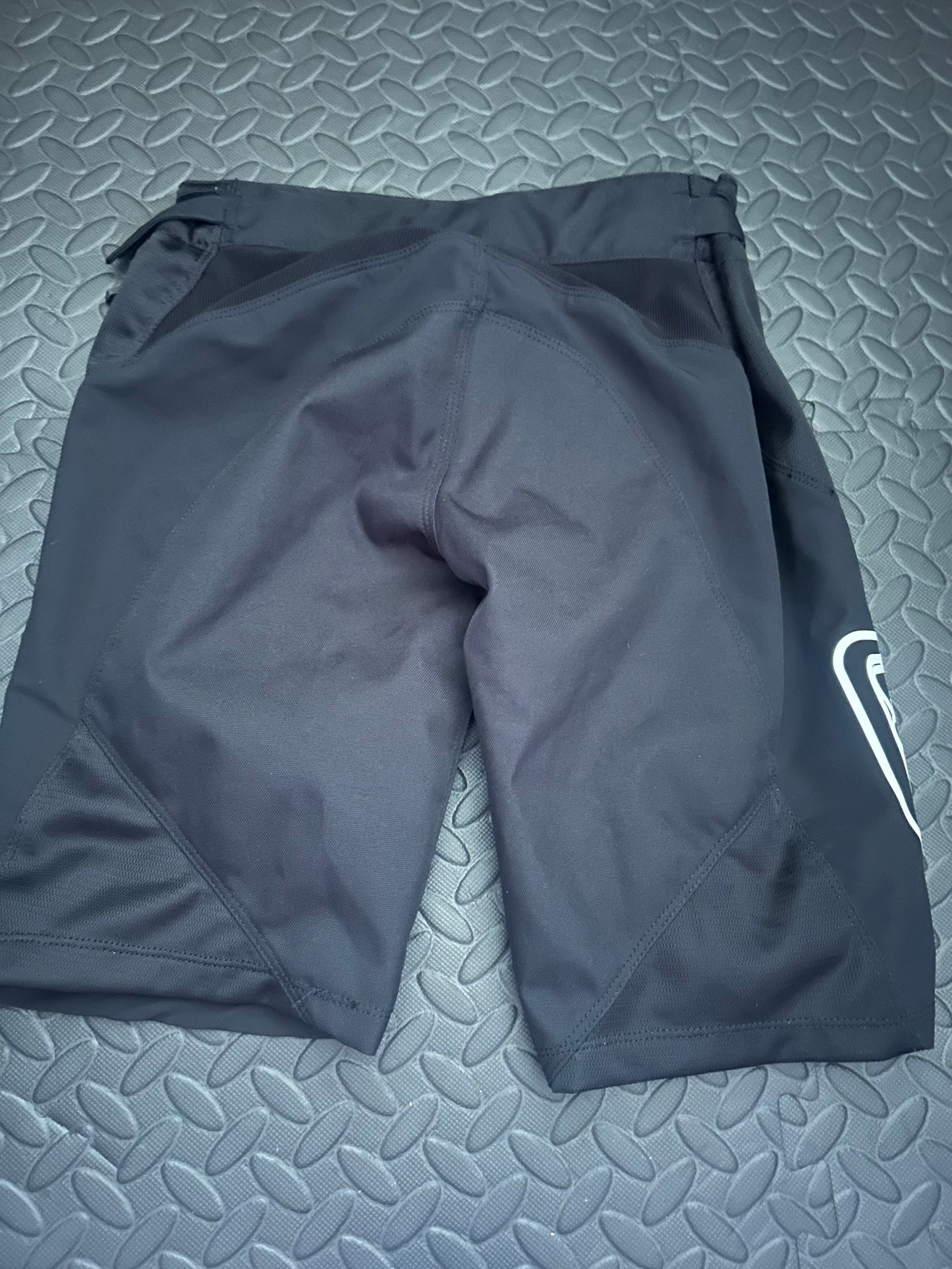 Troy Lee designs shorts Y28”