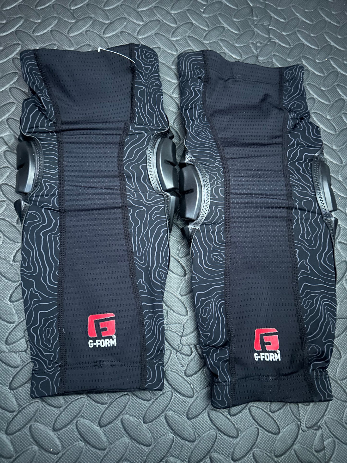 Gform knee pads S