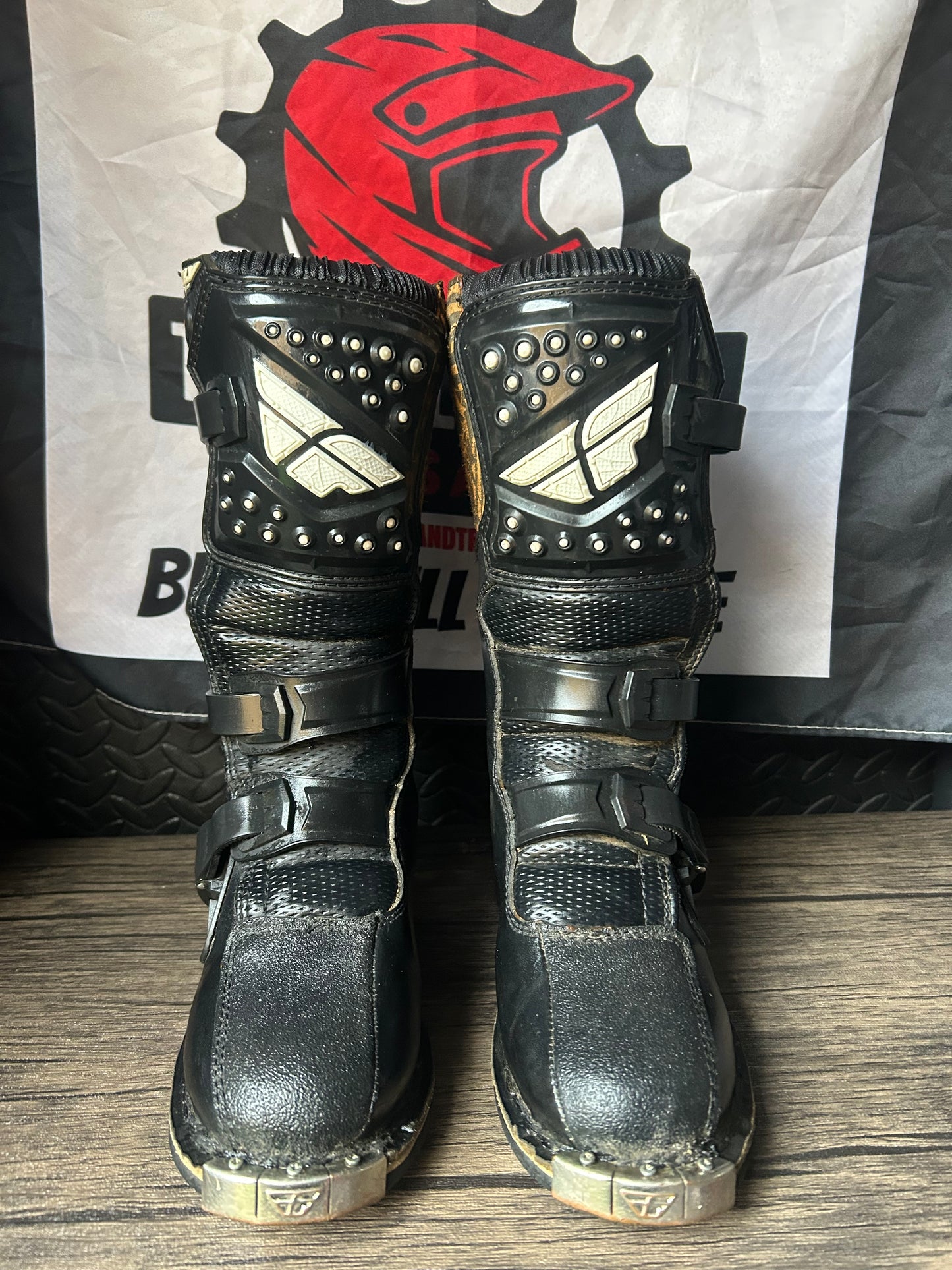 fly boots uk1