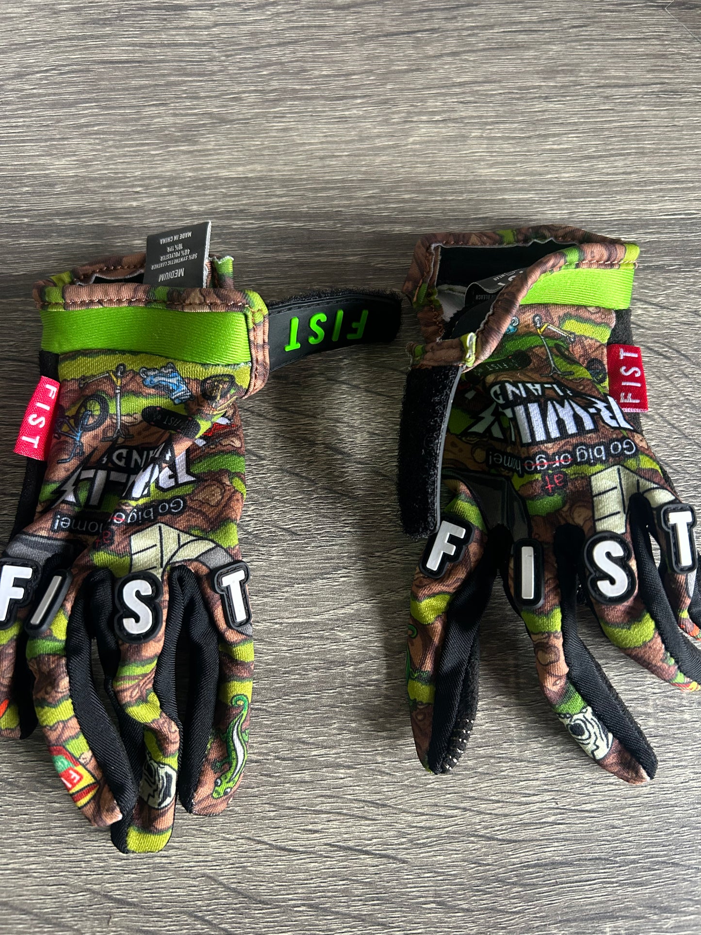 Fist gloves youth medium