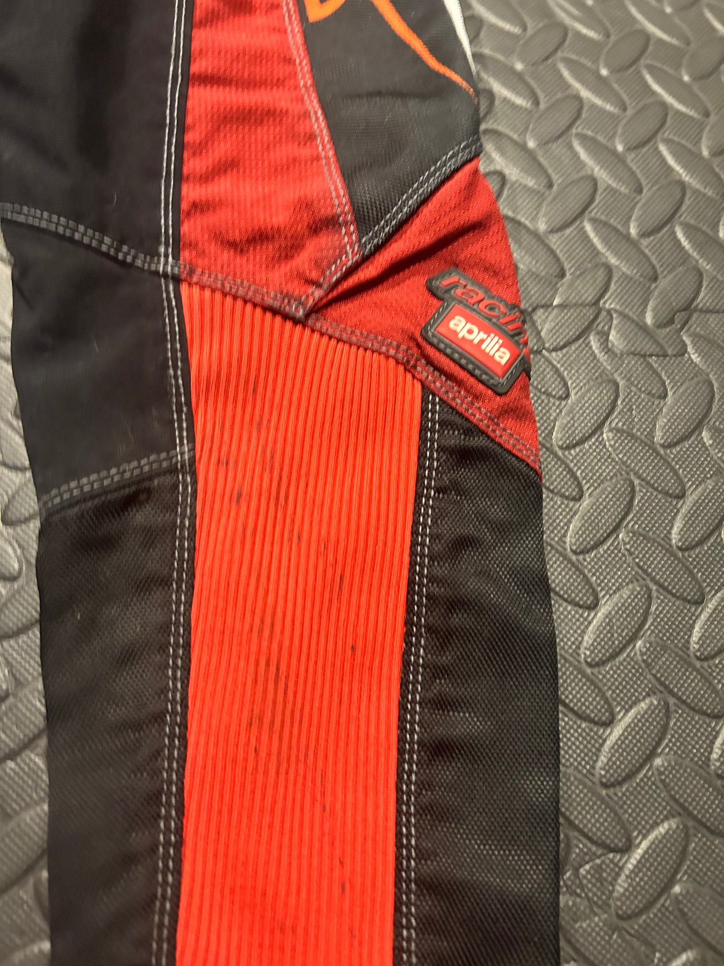 Aprilia pants 26”