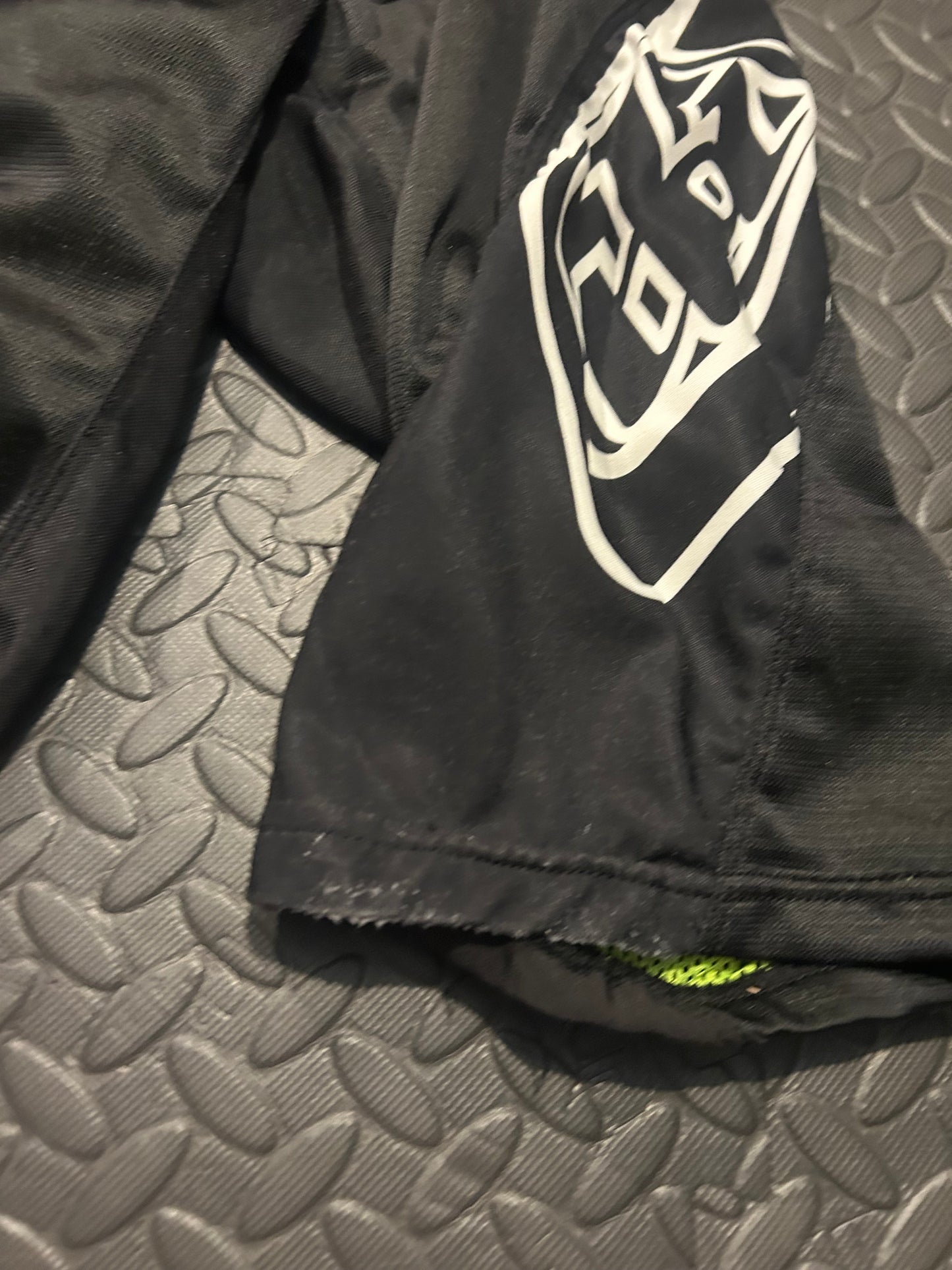 Troy Lee designs shorts 28”