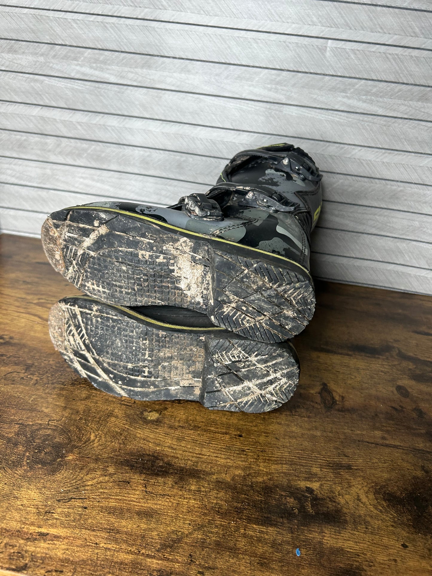 shot boots uk3