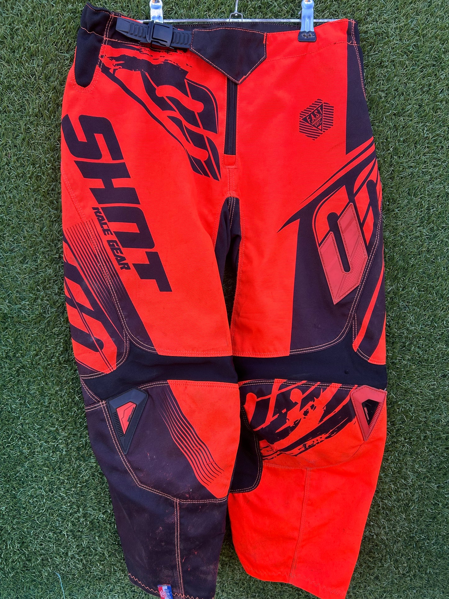 Shot pants 26"