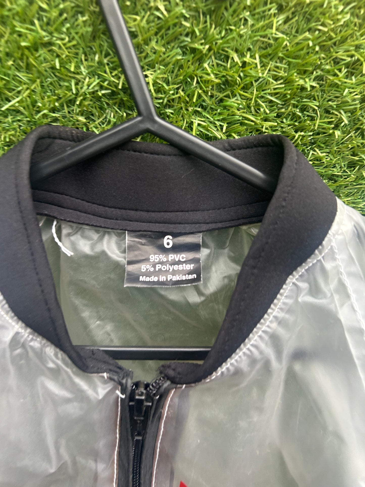 stern jacket age 6 pre-owned