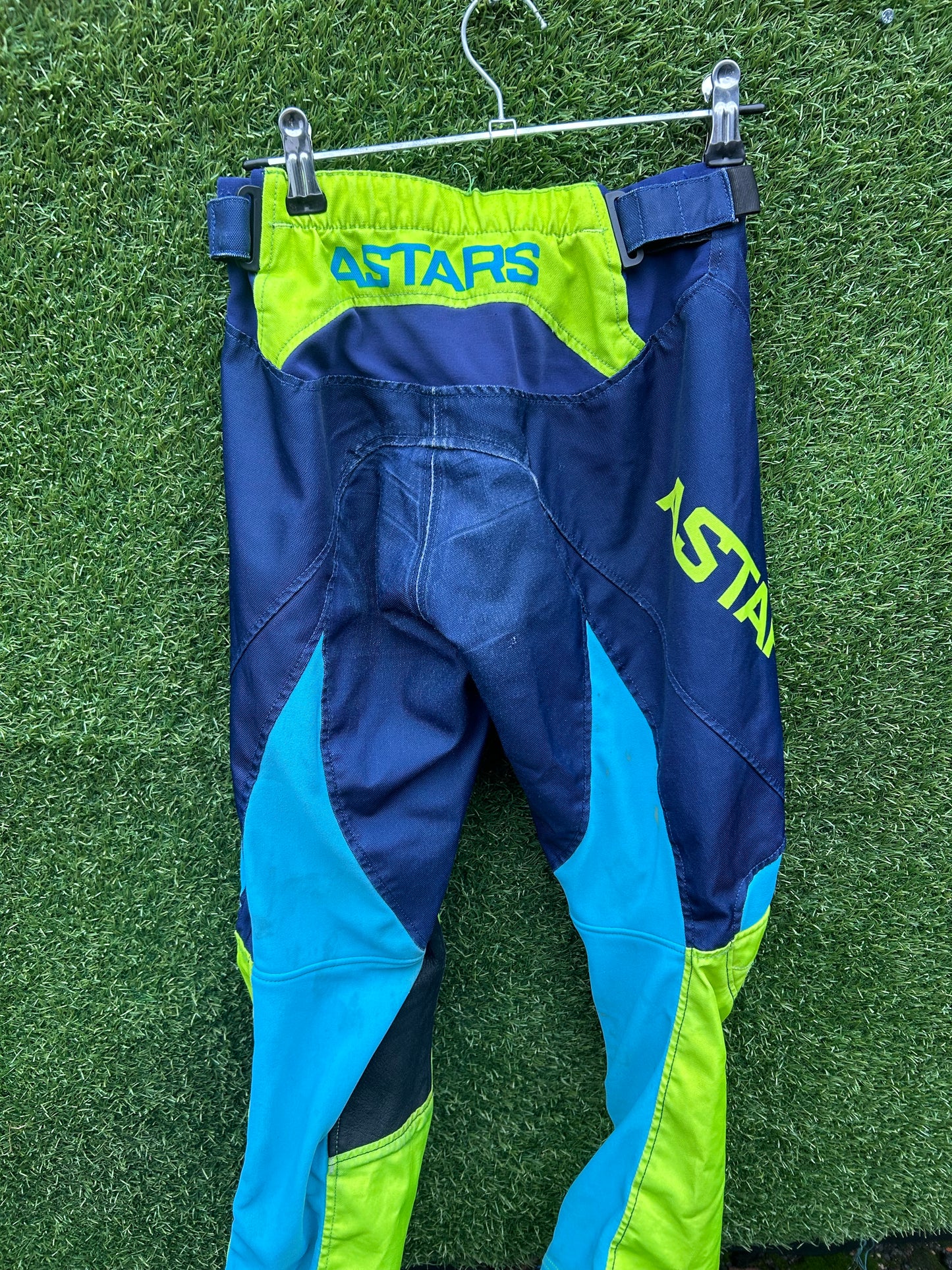 alpinestars pants 28"