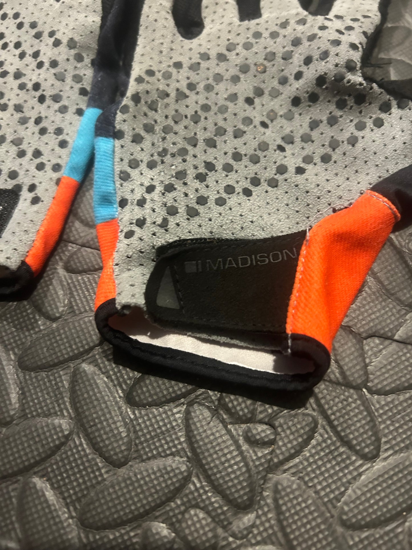 Madison gloves XL