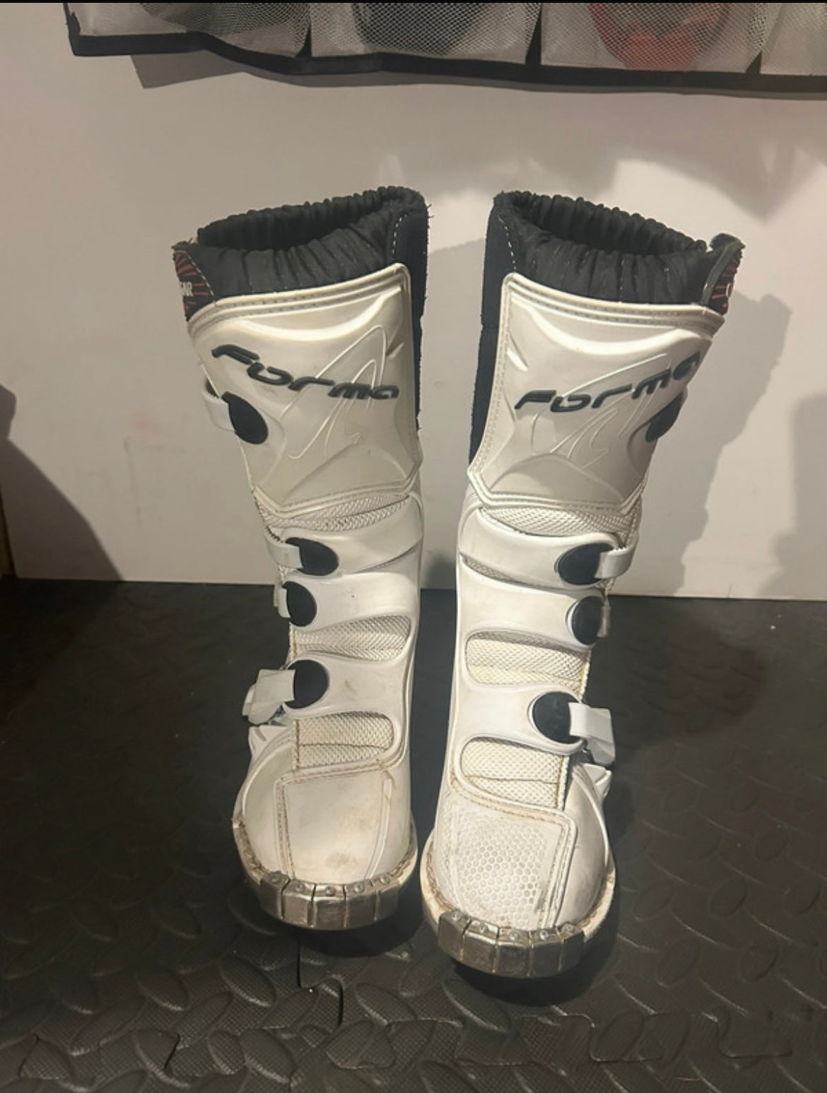 Forma boots