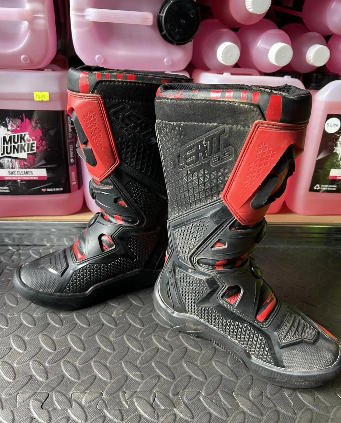 Leatt 3.5 boots uk1