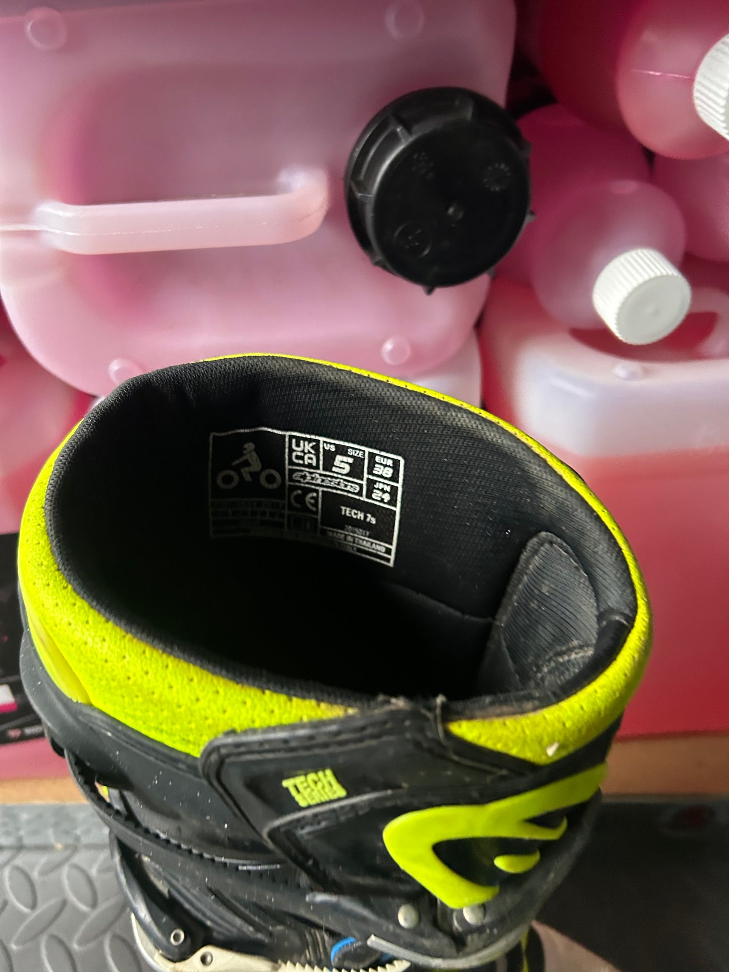 Alpinestars tech 7 uk4