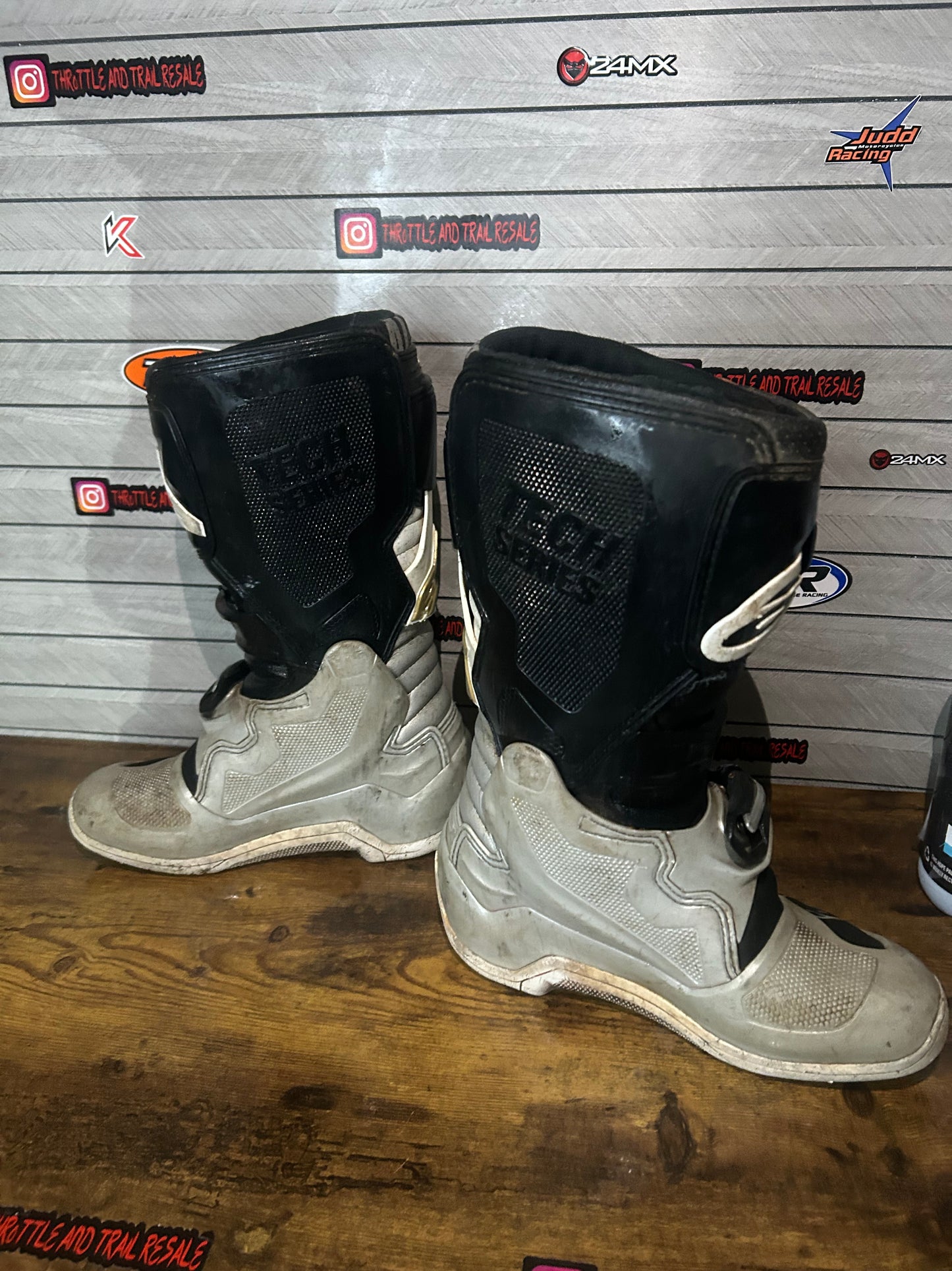 alpinestars tech 7s uk4