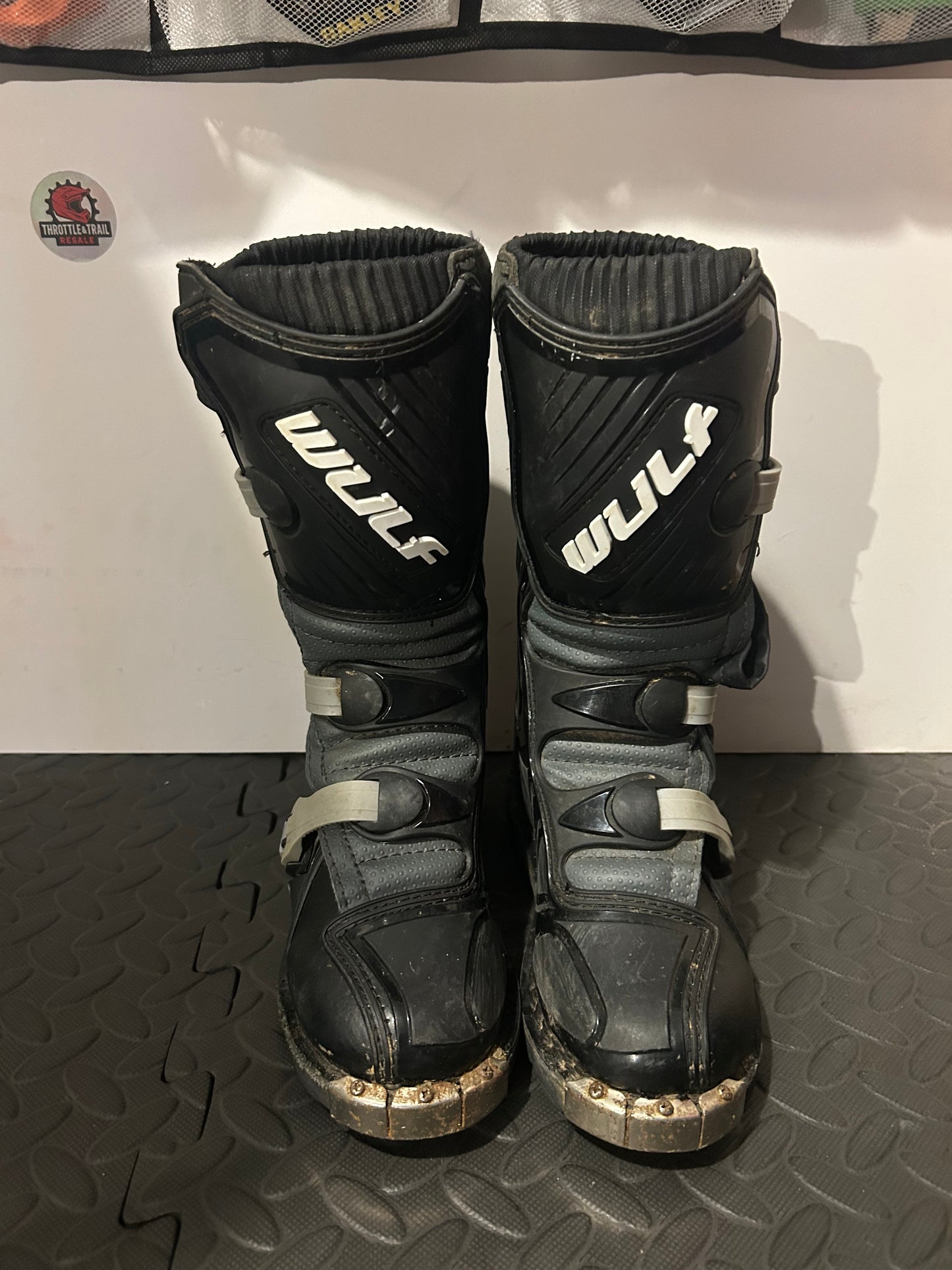 Wulf boots UK1