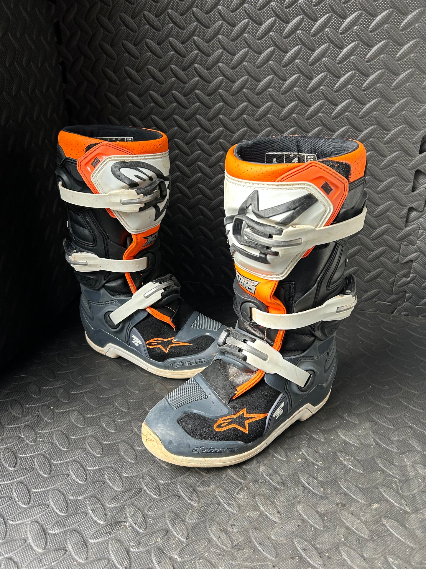 Alpinestars tech 7 uk3