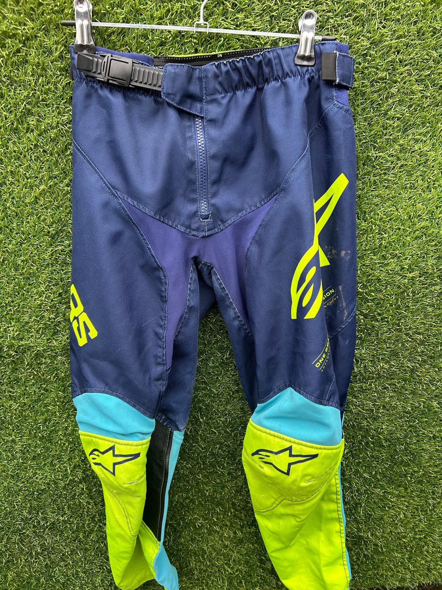 alpinestars pants 28"