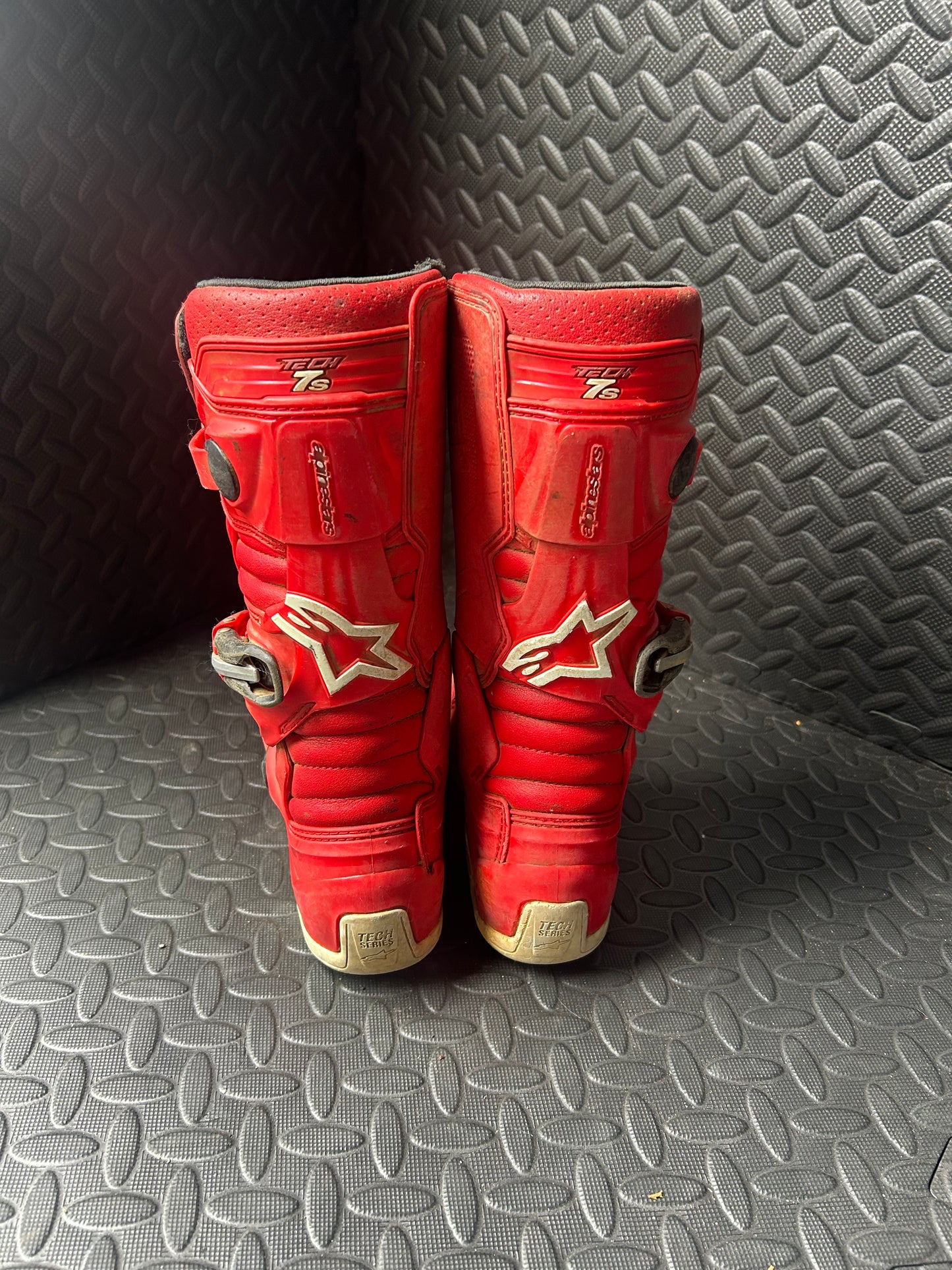 Alpinestars tech 7 uk 2