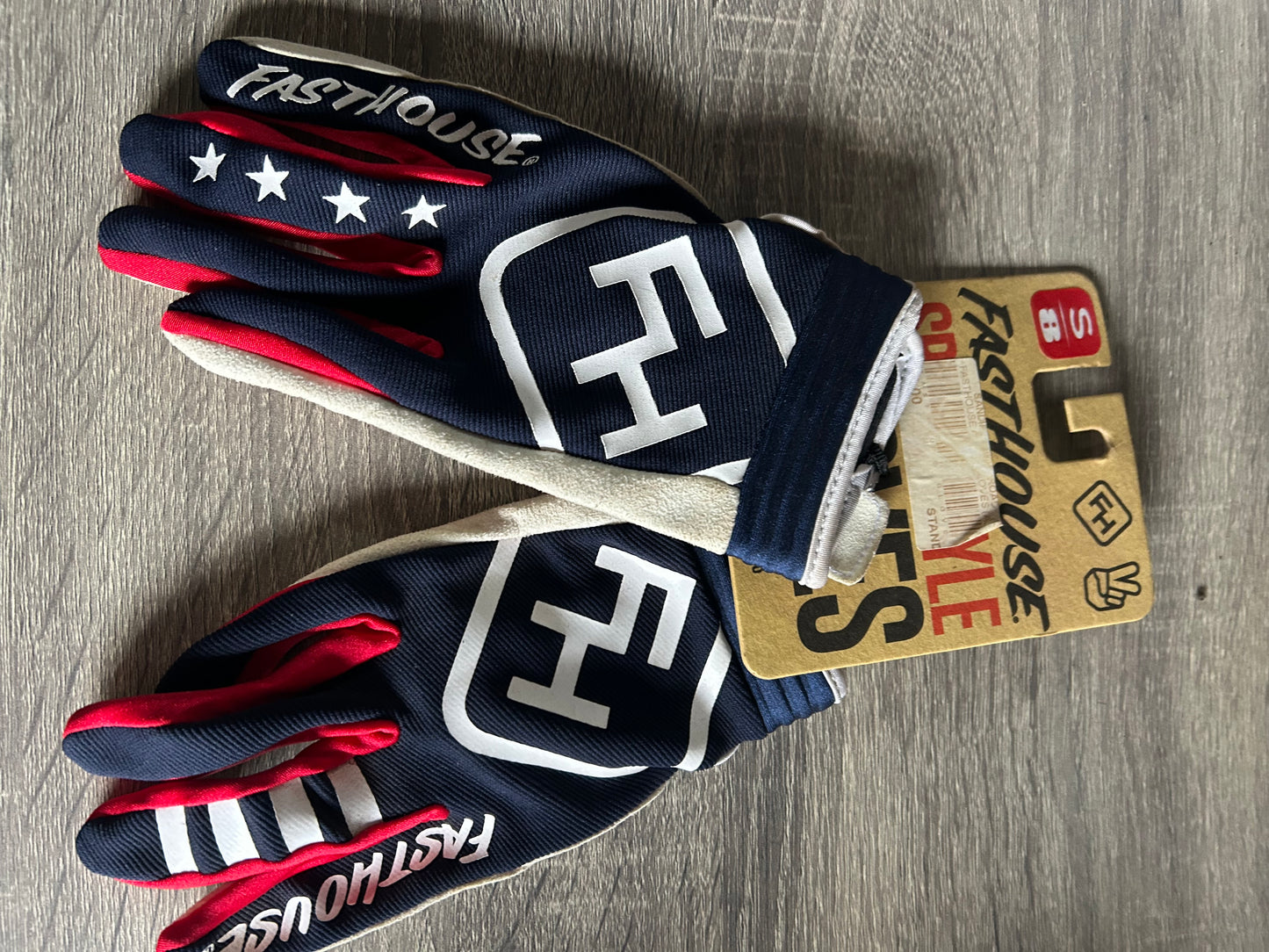 new fasthouse gloves small
