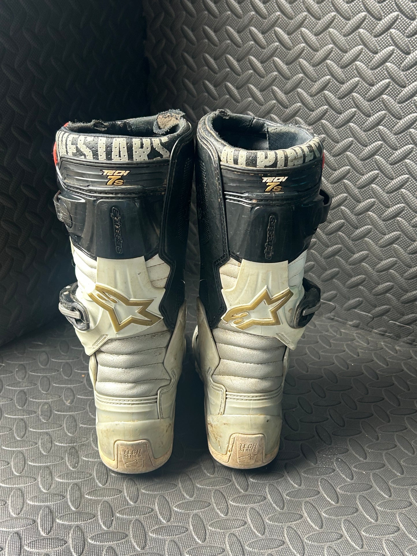 Alpinestars tech 7 uk4