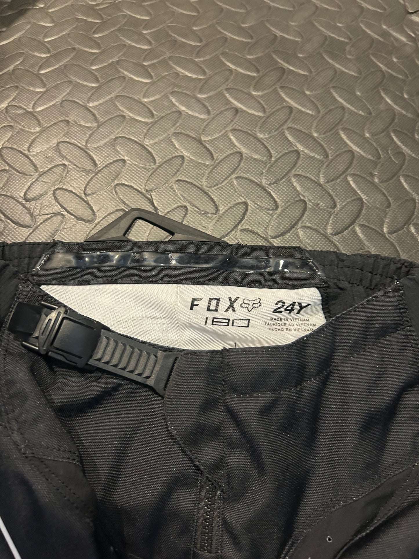 Fox pants 24”
