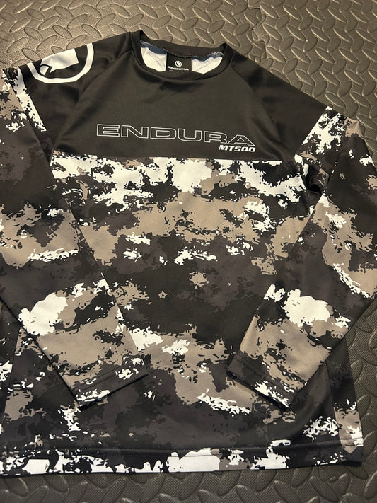 Endura jersey 9-10