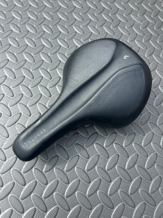 Saddle cube