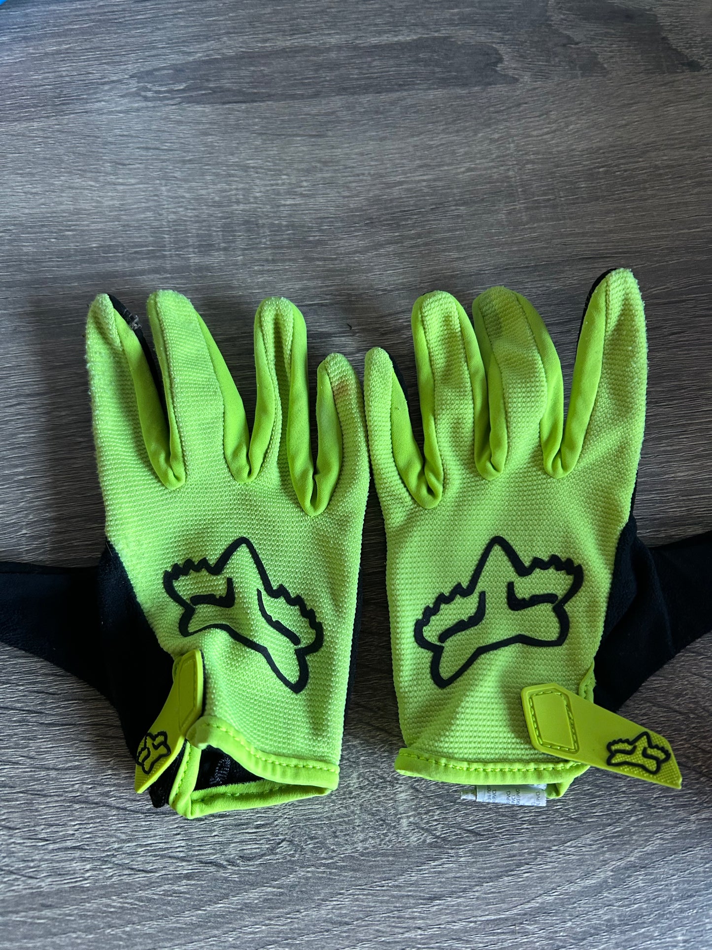fox gloves youth medium