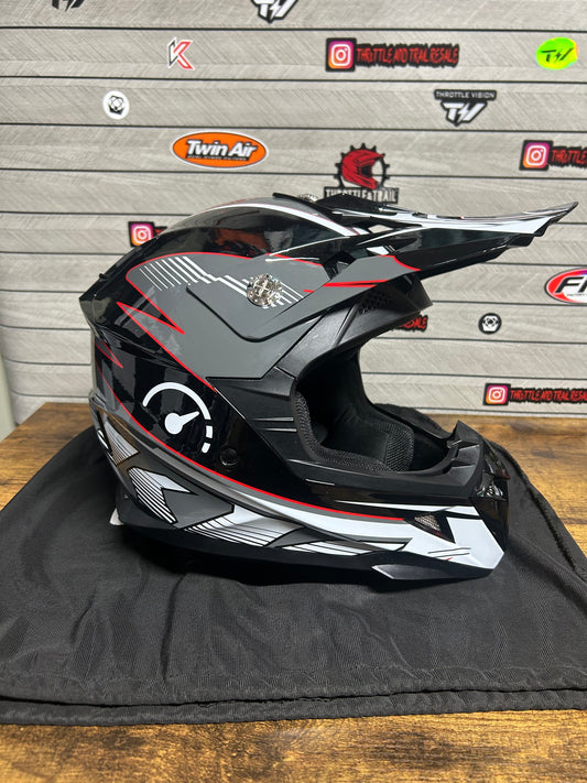 New revvi helmet 48cm