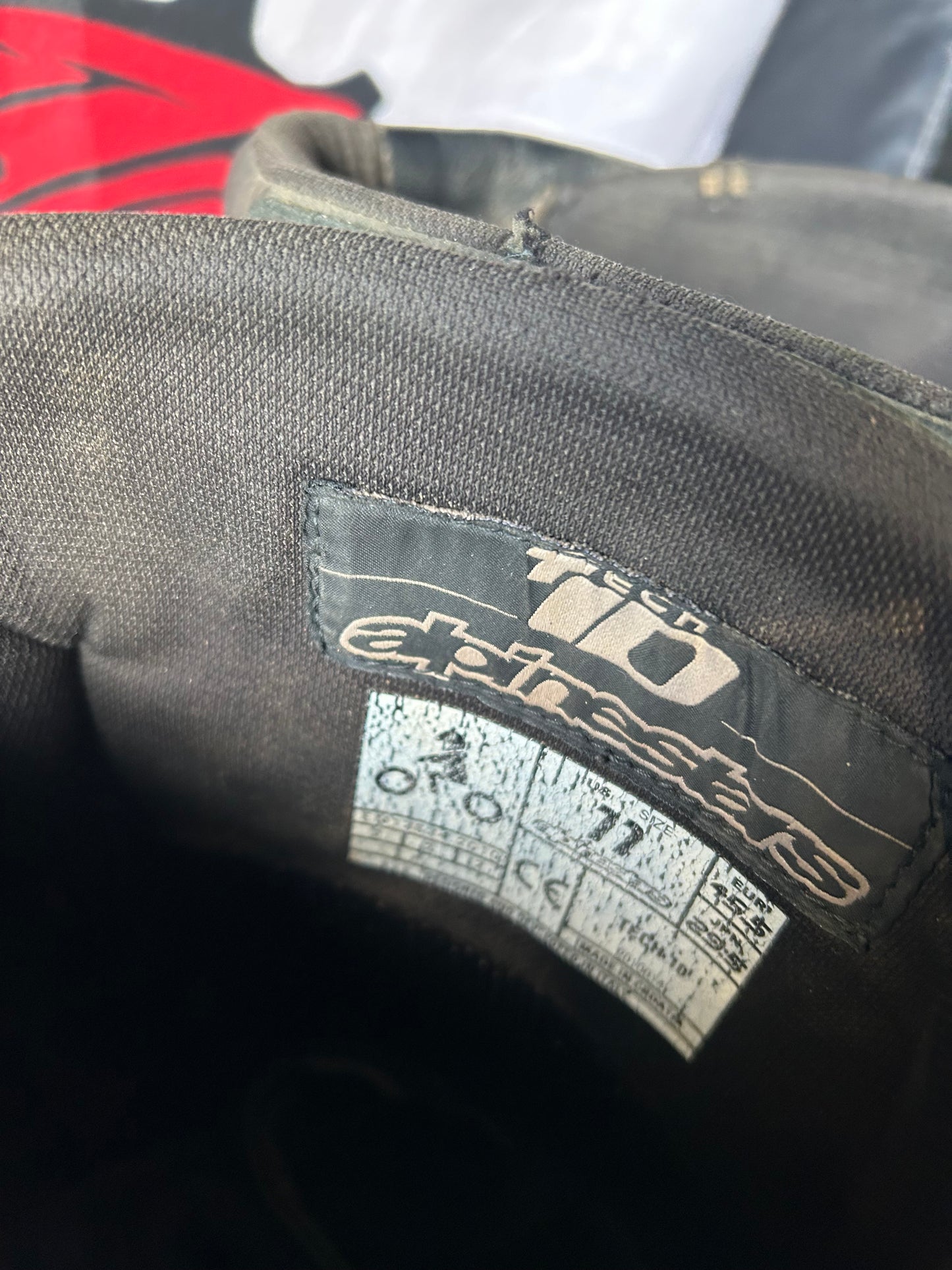alpinestars tech 10 uk10