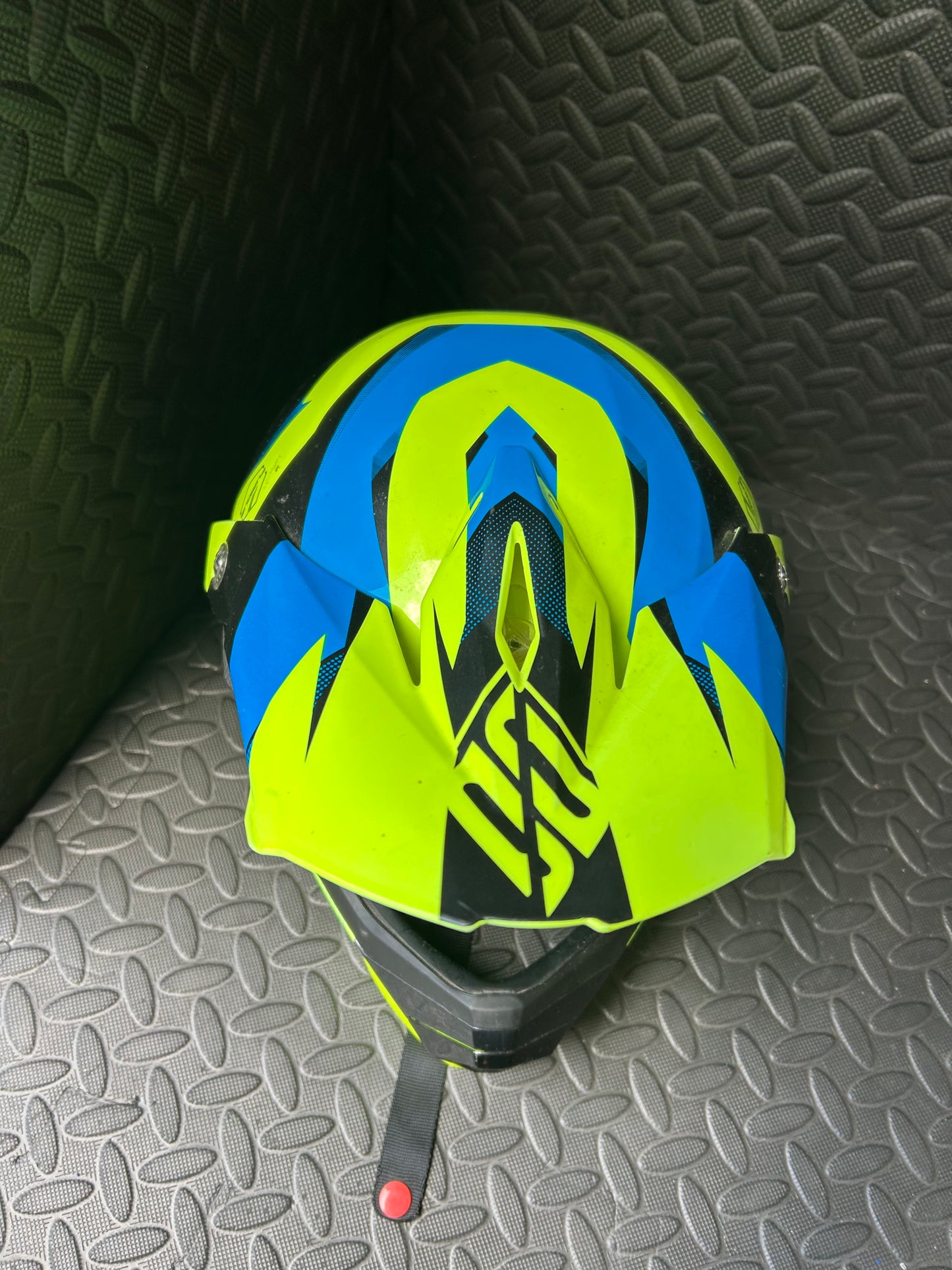 Shot helmet 48-50cm