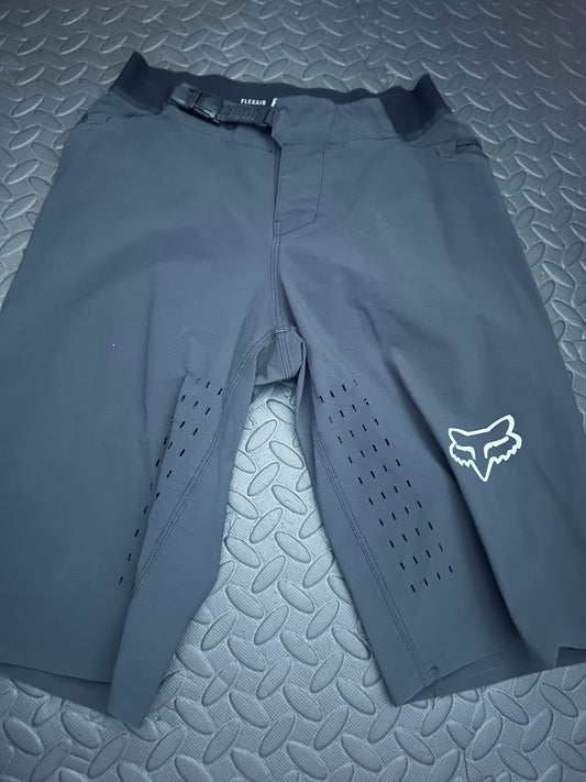 Fox shorts 32”