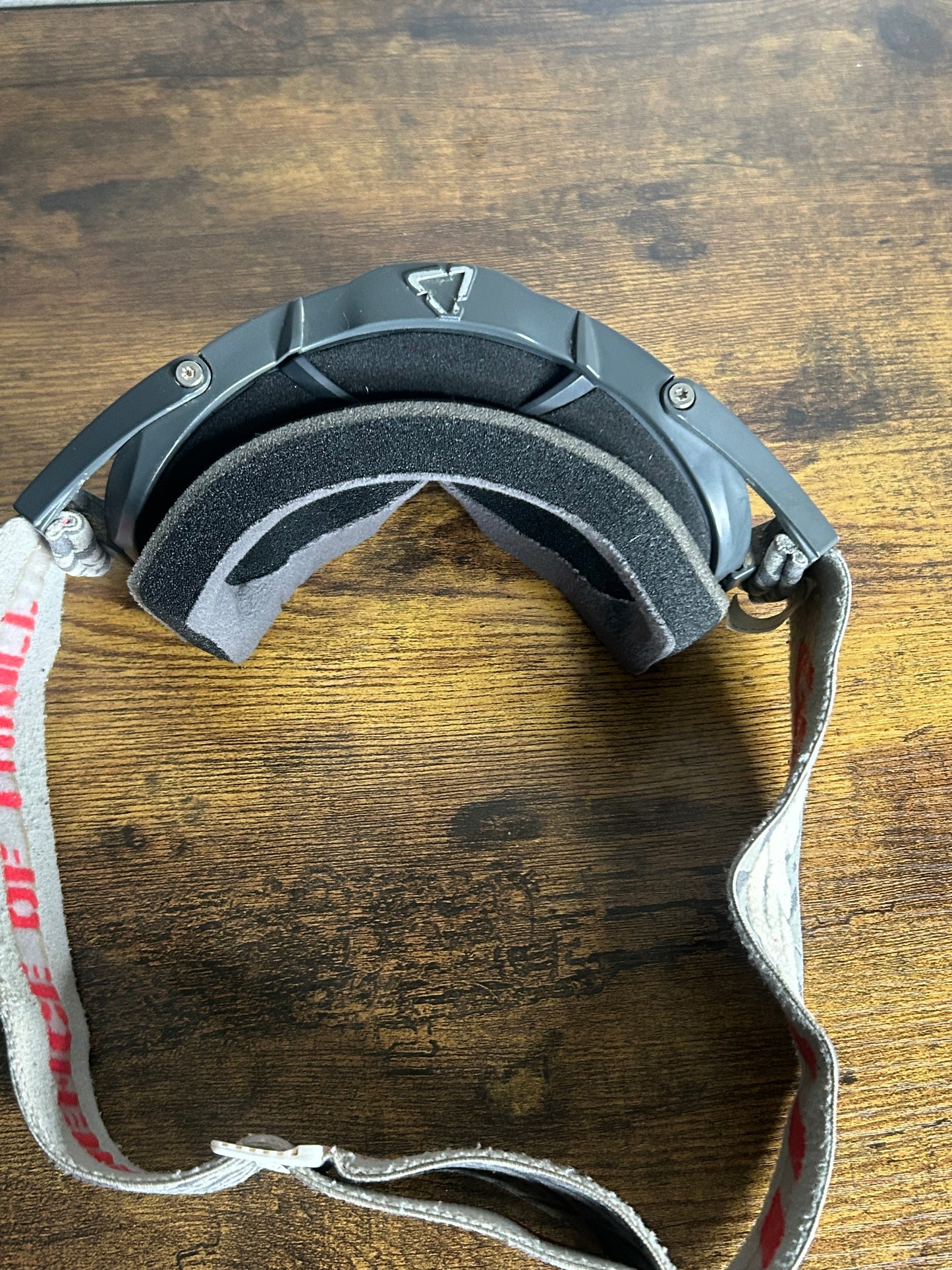 leatt 6.5 goggles Pre-Owned
