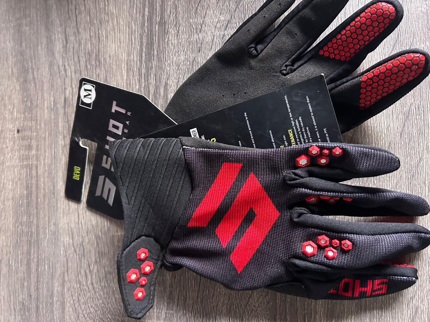 new shot gloves medium