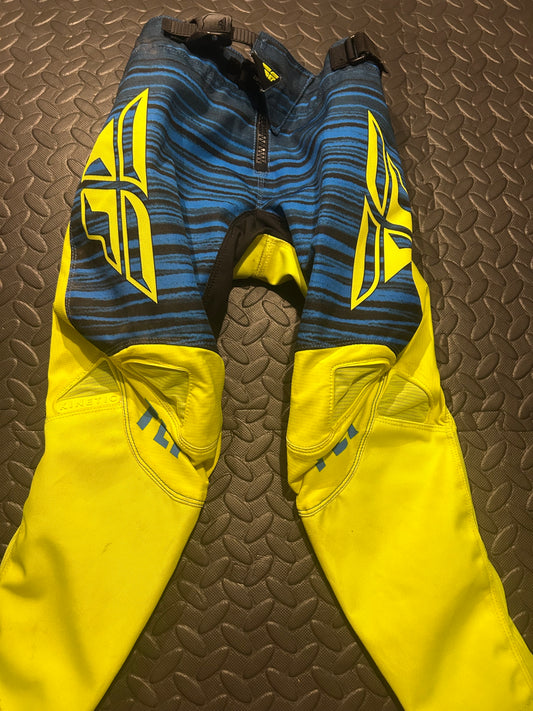 Fly pants 22”