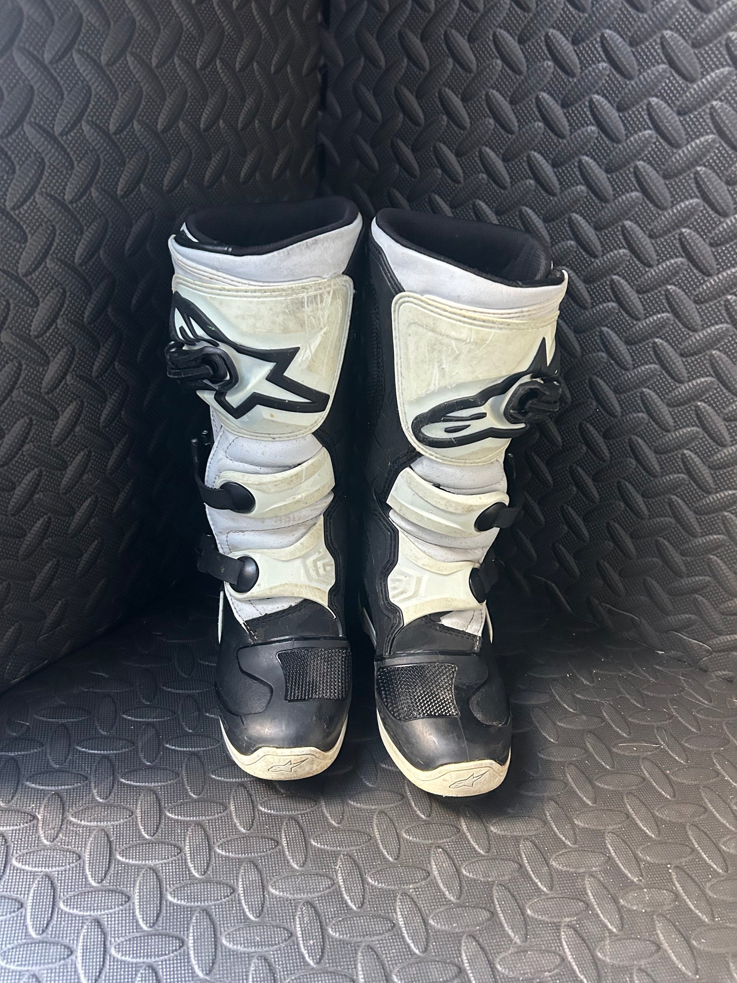 Alpinestars tech 3 uk1