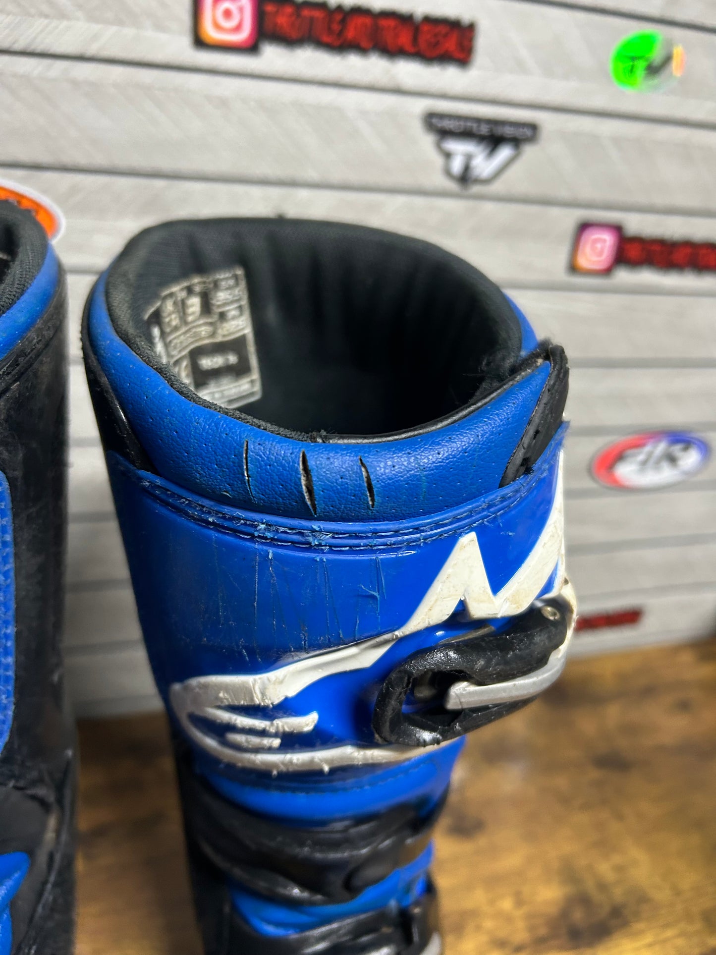 Alpinestars tech 7s uk2