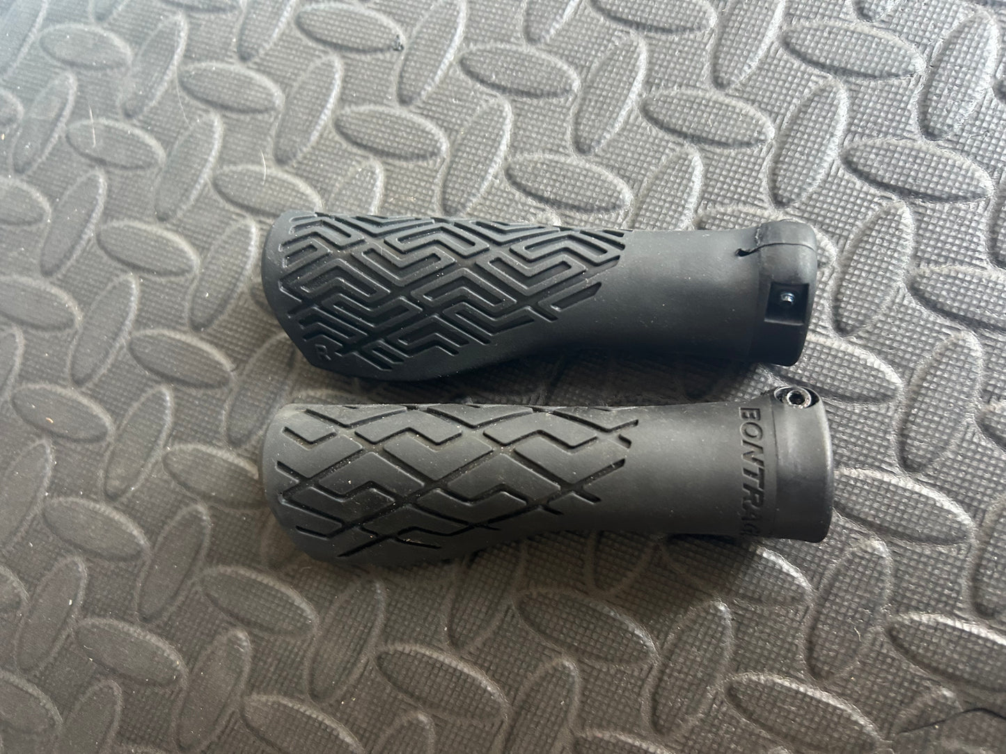 Bontrager grips lock on