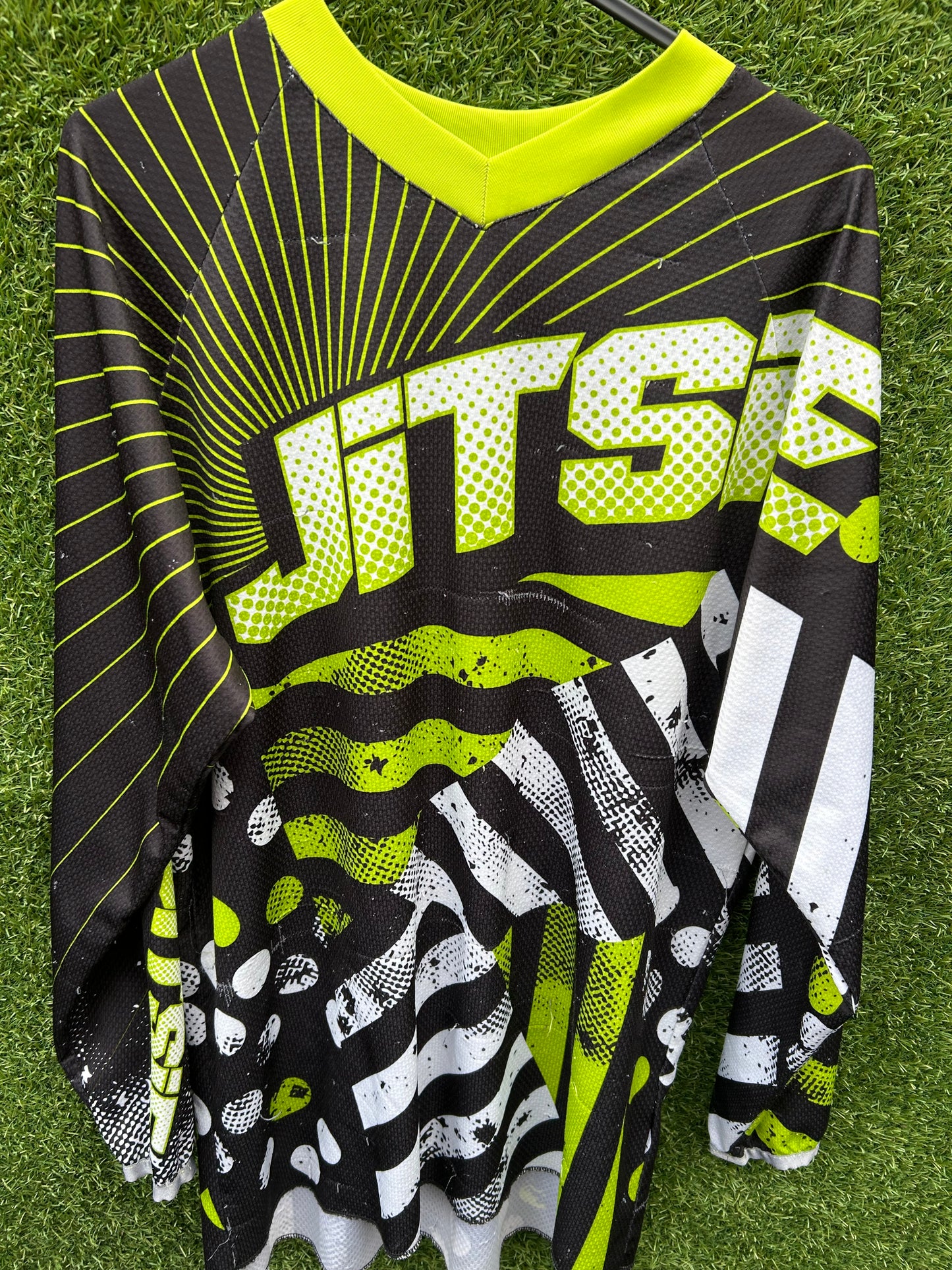 jitse jersey large