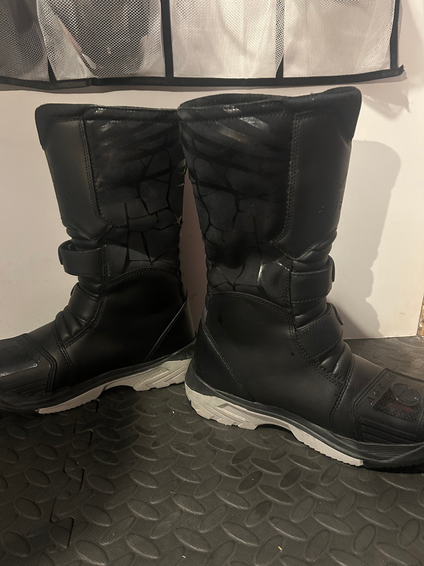Agruis enduro boots UK7