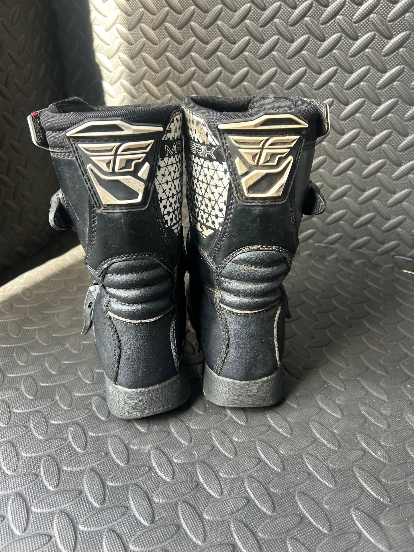 Fly maverick boots uk1/2